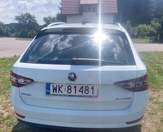 Skoda Superb cena 63000 przebieg: 192000, rok produkcji 2016 z Warszawa małe 254